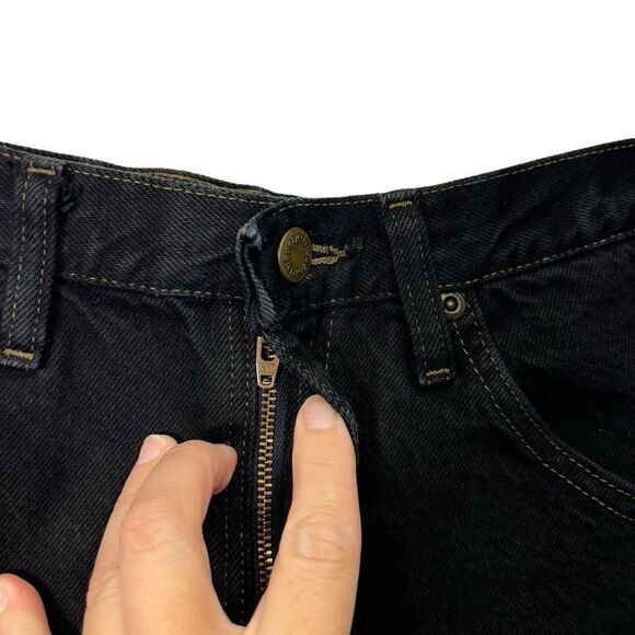 BLACK WRANGLER SIZE 30 DISTRESSED CUTOFF BLACK DENIM SHORTS - Picture 6 of 16